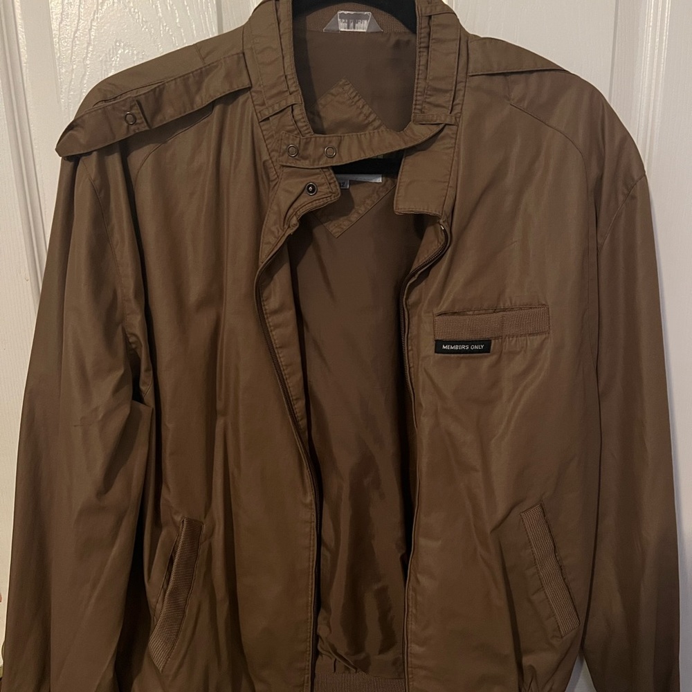 NWOT Members Only jacket - Brown- Unisex 42